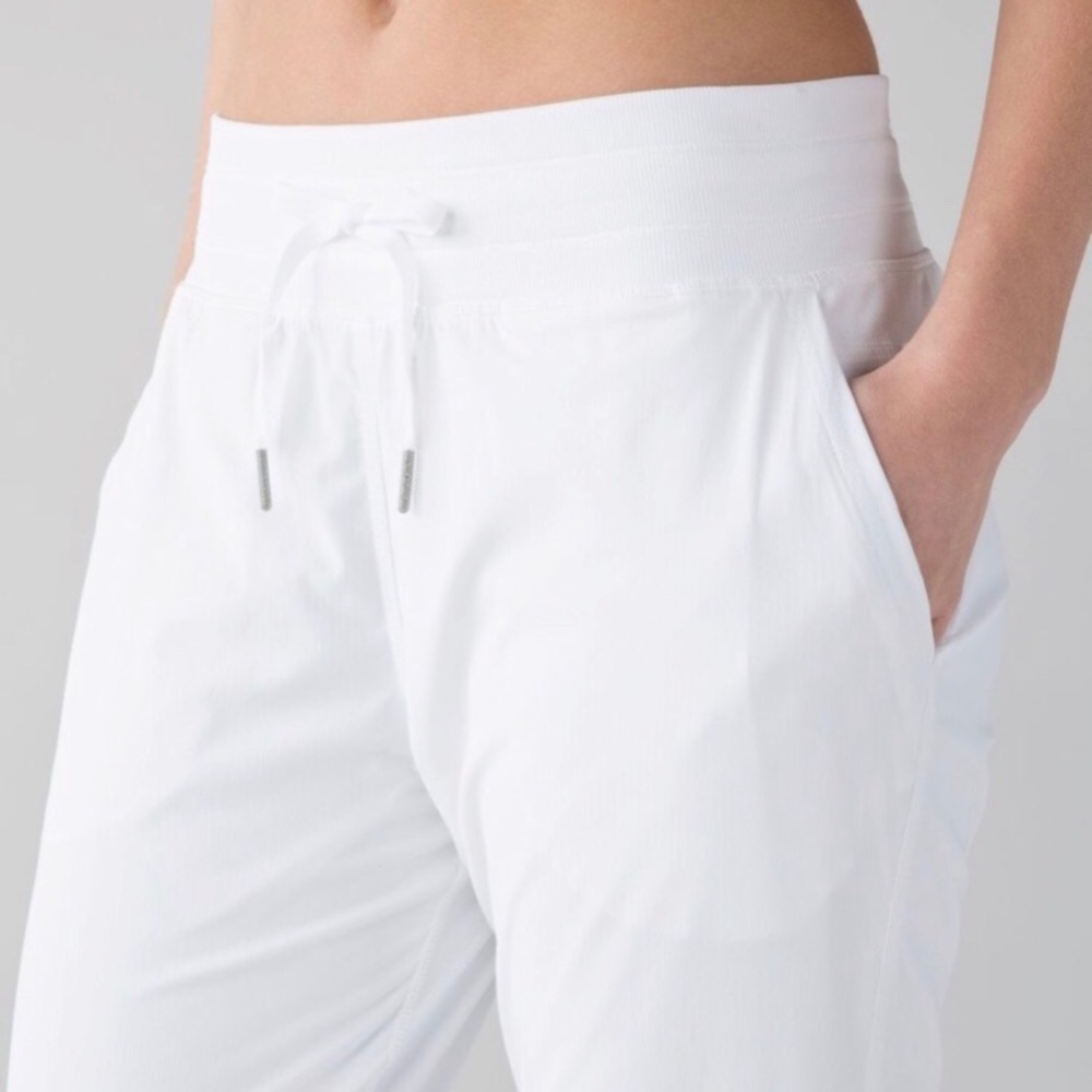 Lululemon Dance Studio Crop ( Lined )length 19.5”